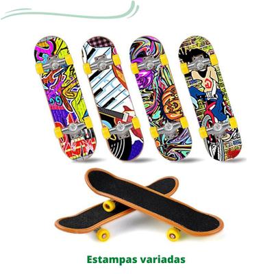 Kit Skate De Dedo 4 Peças Radical Material Reforçado Resistente Menino -  dtoys - Skate de Dedo - Magazine Luiza