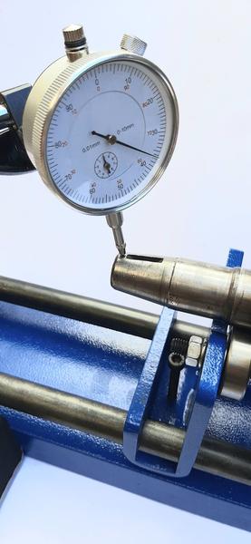 Alinhador de Virabrequim para motos com Relogio comparador e base