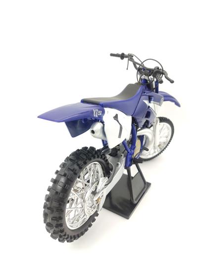 Moto de Ferro Trilha Miniatura Yamaha YZ 250 1:6 na Caixa New-Ray, Magalu  Empresas