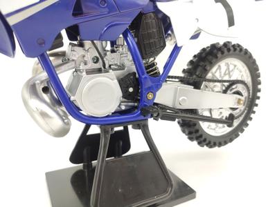 Moto de Ferro Trilha Miniatura Yamaha YZ 250 1:6 na Caixa New-Ray, Magalu  Empresas