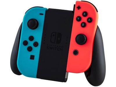 Nintendo Switch 32GB Mario Kart 8 Deluxe cor vermelho-néon, azul-néon e  preto