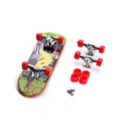 Skate Dedo Infantil Brinquedo Divertido Truck Metal Lixa 4 na