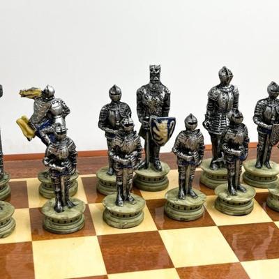 Jogo De Xadrez Medieval Tabuleiro E Peças Em Resina Completo, Magalu  Empresas