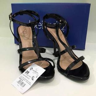 sandalia beira rio conforto salto fino