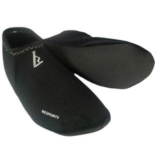 sapatilha para andar na praia