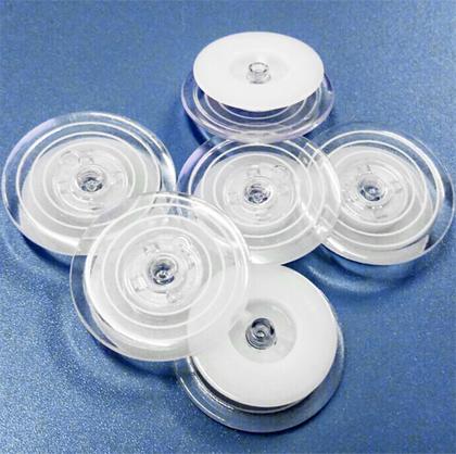 Imagem de 06 Bobinas Carretilha Plastica Singer Magica 260 270 290