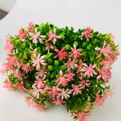 Imagem de 1 Buquê De Florzinha E Eucalipto Toque Real Decoração 25 cm