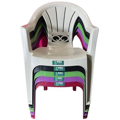 Imagem de 1 Cadeira de Plástico Venezia Poltrona Italiana Com Braços Para Jardim, Eventos, Buffet, Bistrô Capacidade Até 120KG