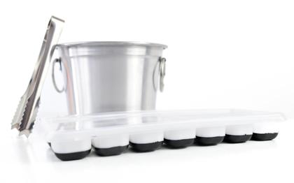 Imagem de 10 Unidades De Pinça Pegador de Gelo Pratico Para o Dia A Dia