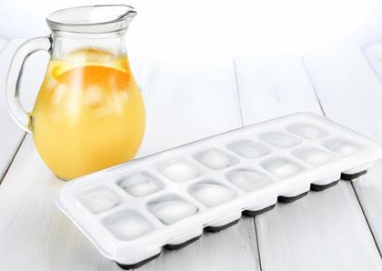 Imagem de 10 Unidades De Pinça Pegador de Gelo Pratico Para o Dia A Dia