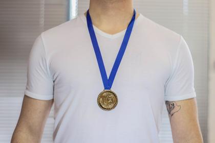 Imagem de 100 Medalhas Metal 55mm Honra ao Mérito Ouro Prata Bronze
