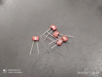 Imagem de 100x Capacitor Mica Prata 62pf/100v 5% Icl