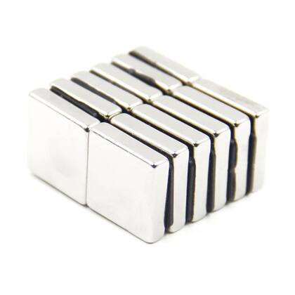 Imagem de 10pcs. Imã De Neodímio Pastilha Quadrado 15x15x5mm - N35
