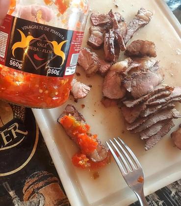 Imagem de 2 Molho Vinagrete de Pimenta Dedo de Moça a Vinagrete 560g cada