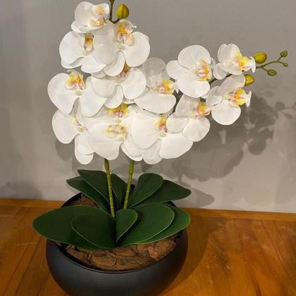 Imagem de 2 Orquídeas Branca Artificial Arranjo Centro de Mesa Vaso Grande