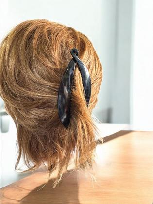 Imagem de 2 Presilhas De Cabelo Preta Estilo Banana Com Pente 15cm