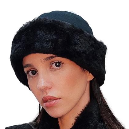 Imagem de 2 Toucas Gorro Feminino Pelúcia Inverno Região De Clima Frio