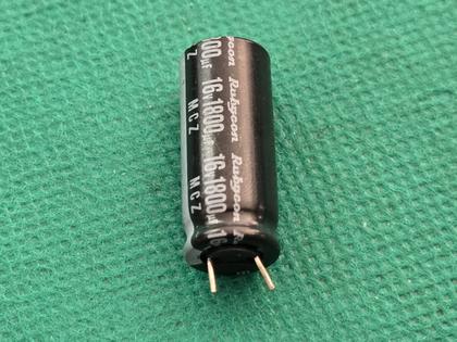 Imagem de 20x Capacitor Eletrolitico 1800uf/16v 105º 10x25mm Rubycon