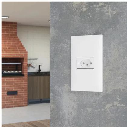 Imagem de 2un - Conjunto 4x2 Tomada 2P+T 10A Pialplus 615080