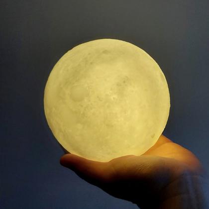 Imagem de 2x Luminária Lua Cheia 3D Abajur LED com Alto Relevo e Base para Decoração sem Fio com Suporte 8 cm
