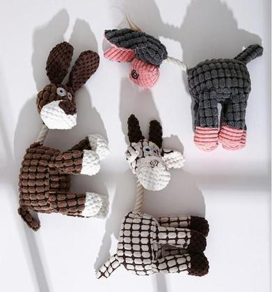 Imagem de 3 Brinquedos Sortidos Para Cães Pelúcia Canelada Resistente Com Apito para Pets Cachorros Pequenos