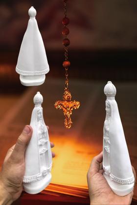 Imagem de 3 Pç Nossa Senhora Aparecida 22cm Gesso Branco Pintar Manto Decoração Lembrança Presente Mãe