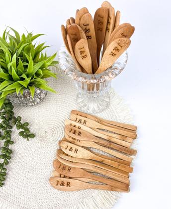 Imagem de 36 Espátulas Em Bambu Personalizadas J & R