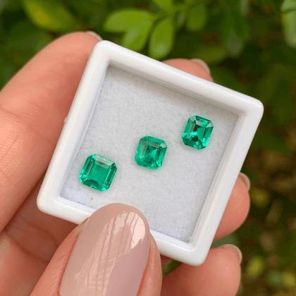 Imagem de 3ø Esmeralda Baguete Retangular 1,55ct