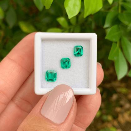 Imagem de 3ø Esmeralda Baguete Retangular 1,55ct