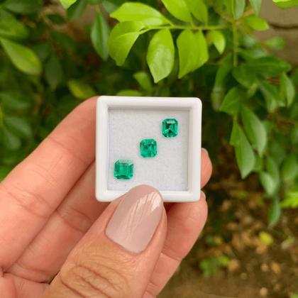 Imagem de 3ø Esmeralda Baguete Retangular 1,55ct