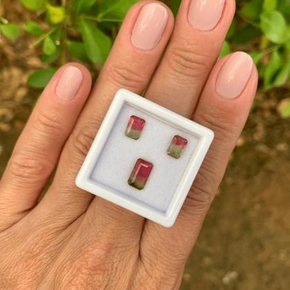 Imagem de 3ø Turmalina Bicolor Baguete Retangular 2,16ct