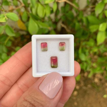 Imagem de 3ø Turmalina Bicolor Baguete Retangular 2,16ct