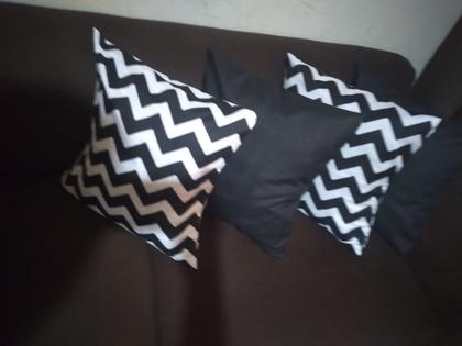 Imagem de 4 Capas Almofadas Lindas Decorativas Sala Sofá C/ Ziper