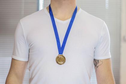 Imagem de 40 Medalhas Metal 44mm Honra ao Mérito Ouro Prata Bronze