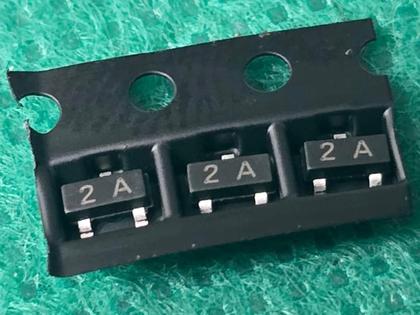 Imagem de 400x Transistor 2n3906 Kmbt3906 2a Smd Sot23 Pnp 0,2amp 40v