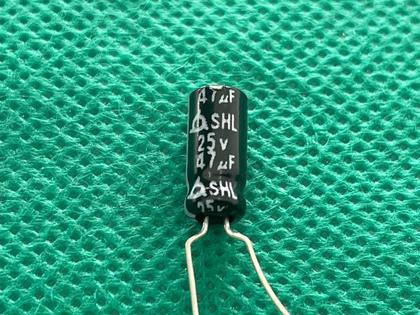 Imagem de 40x Capacitor Eletrolitico 47uf/25v 5x11mm Samyoung