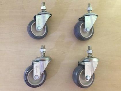 Imagem de (4pçs) Rodizio Girat. Espiga Roscada 3pol. R312 Bp Pvc Anti Risco 60kg Por Roda
