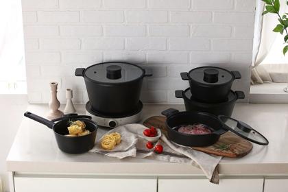 Imagem de 5 Panelas Vulkan em Cerâmica para Indução Neoflam Preto