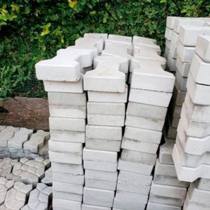 Imagem de 5un Forma Plastica p Fabricar Bloquete Ossinho Bloco Concreto Tijolo 25x15x6 Piso Concreto Jardim Obra