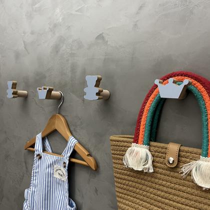 Imagem de 6 Ganchos de parede Urso e Coroa decoração infantil princesa