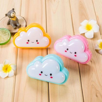 Imagem de Abajur De Tomada Infantil Quarto Luz Noturna Led Mini Nuvem