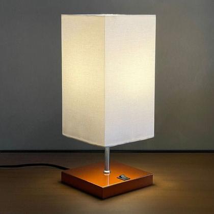 Imagem de Abajur luminária de Mesa Quadrado de alumínio Com Interruptor e bivolt Com Cúpula algodão Ref 49