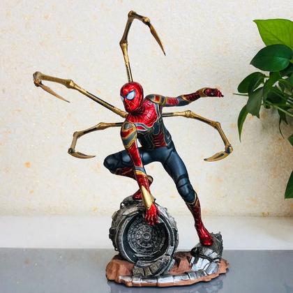 Imagem de Action figure homem aranha iron spider vingadores 24cm