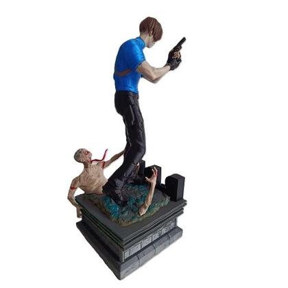 Imagem de Action Figure Leon - Resident Evil