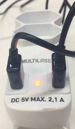 Imagem de Adaptador 2 Saídas 2P+T com 2 Portas USB Multilaser - Branco