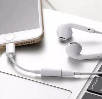 Imagem de Adaptador Para Fone Ouvido Lightning Ios p/ P2 3,5mm Auxiliar Compatível com Iphone