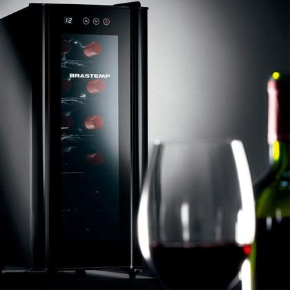 Imagem de Adega Climatizada Brastemp Display Touch 12 Garrafas BZC12