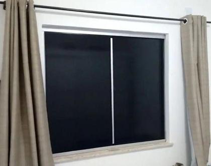 Imagem de Adesivo Vinil Preto Blecaute Bloqueia Luz Solar Janela Vidro Porta Película Lavável Blackout 1x1mt