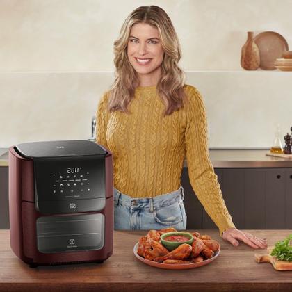 Imagem de Air Fryer Oven Electrolux Rita Lobo 12L Digital Vermelha c/ Rotisserie e Grelha Antiaderente (EAF91)