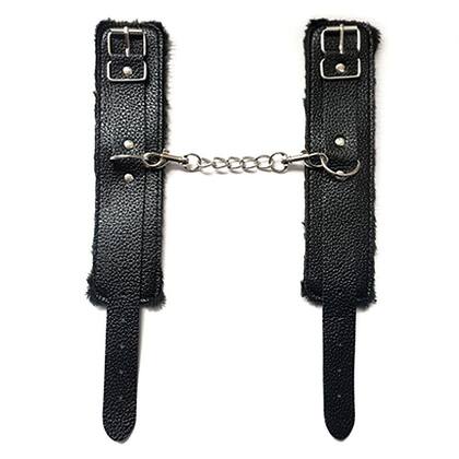 Imagem de Algemas de Couro com Forro Macio e Corrente Metálica Preto